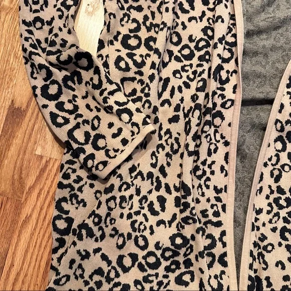 JM Collection - Picture 2 of 3